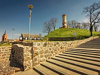 Wieża widokowa w Cedyni po rewitalizacji. Uroczyste otwarcie odbyło się 28 kwietnia 2021 r. Fot. UM w Cedyni. Wieża widokowa w Cedyni po rewitalizacji. Uroczyste otwarcie odbyło się 28 kwietnia 2021 r. Fot. UM w Cedyni.