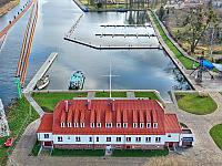 Modernizacja infrastruktury portu turystycznego, żeglarskiego w Trzebieży w ramach projektu Zachodniopomorski Szlak Żeglarski – sieć portów turystycznych Pomorza Zachodniego Modernizacja infrastruktury portu turystycznego, żeglarskiego w Trzebieży w ramach projektu Zachodniopomorski Szlak Żeglarski – sieć portów turystycznych Pomorza Zachodniego