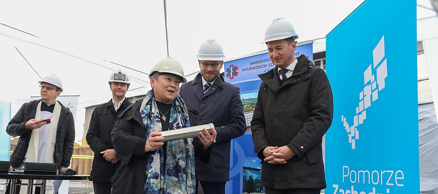 Kamień węgielny wmurowany. Ruszyła budowa oddziałów zakaźnych przy ul. Arkońskiej