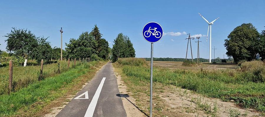 Rowerzyści z gminy Białogard mają powody do zadowolenia. Powstała nowa trasa dla cyklistów ze wsparciem unijnym Rowerzyści z gminy Białogard mają powody do zadowolenia. Powstała nowa trasa dla cyklistów ze wsparciem unijnym