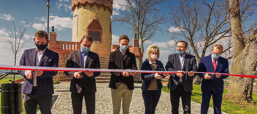 Wieża widokowa w Cedyni po rewitalizacji została uroczyście otwarta 28 kwietnia 2021 r. Fot. UM w Cedyni. Wieża widokowa w Cedyni po rewitalizacji została uroczyście otwarta 28 kwietnia 2021 r. Fot. UM w Cedyni.