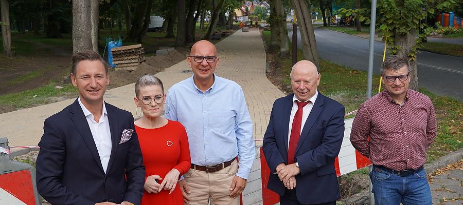 - Rozbudowa infrastruktury rowerowej na Pomorzu Zachodnim odbywa się tak sprawnie dzięki dobrej współpracy z lokalnymi samorządami - podkreśla marszałek Olgierd Geblewicz.