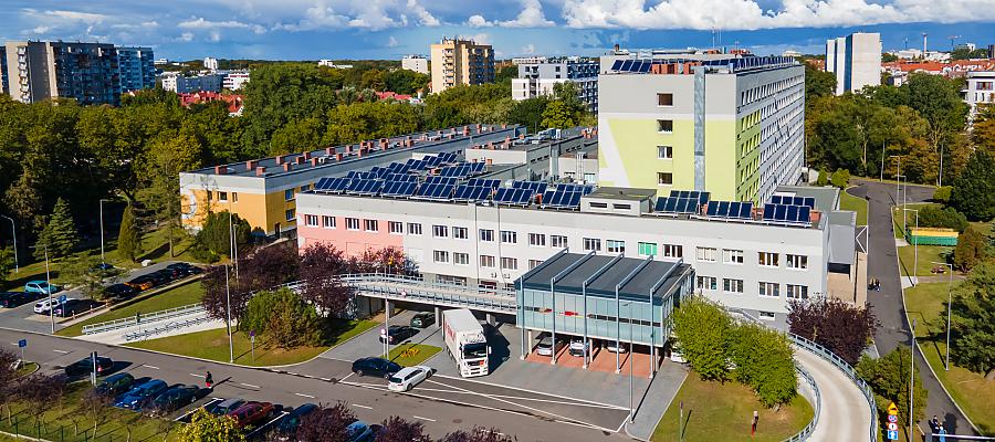 Podjazd dla karetek był ostatnim ze etapów modernizacji szpitala w Kołobrzegu. Podjazd dla karetek był ostatnim ze etapów modernizacji szpitala w Kołobrzegu.