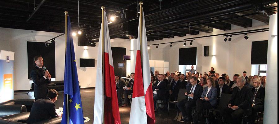 Podczas Dialogu Obywatelskiego przemawiał marszałek Olgierd Geblewicz